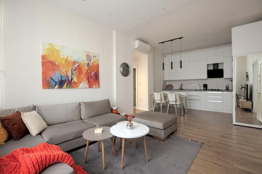 Modern Flat With Location Near Nisantasi Appartement